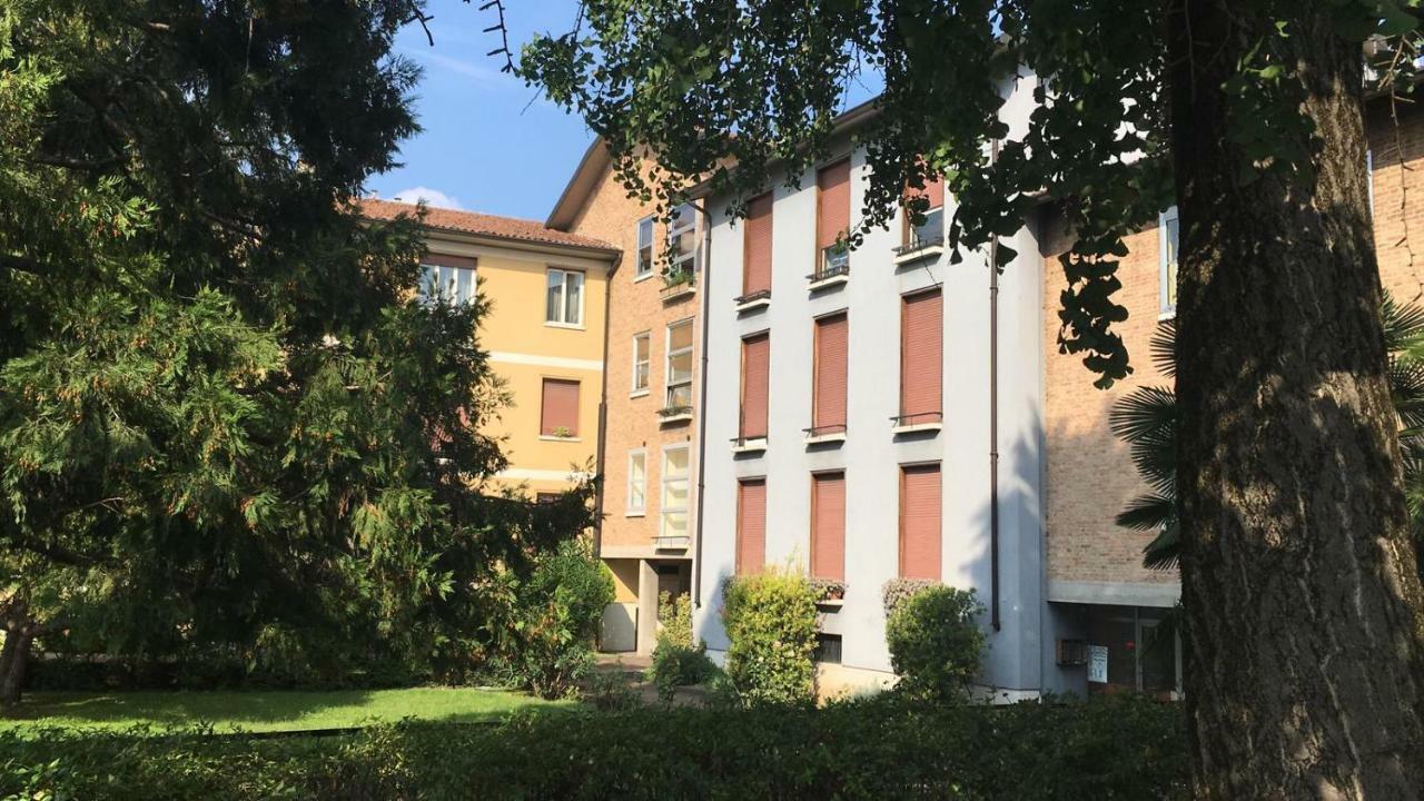 Adige Rooms Porta Vittoria فيرونا المظهر الخارجي الصورة